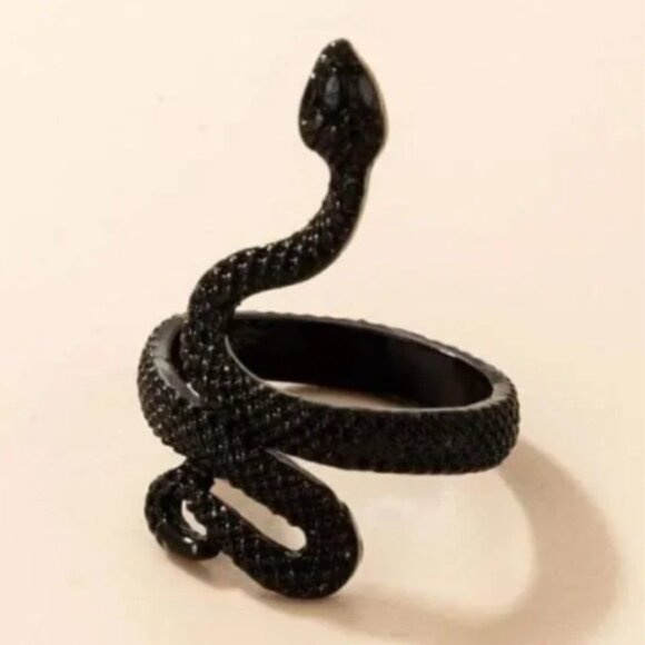 NWT, Black Snake Ring - Picture 1 of 1